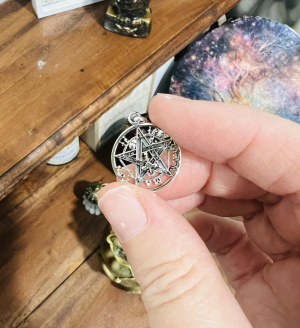 Colgante de plata de Ley Tetragramaton (18mm)