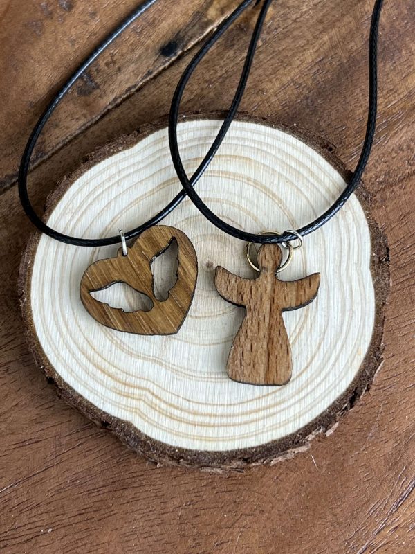Collar de madera Angelical