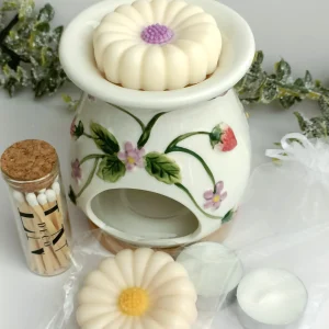 Estuche Encantado Fresas — Quemador de Fragancias y Fondants Margarita Mora-Arándano