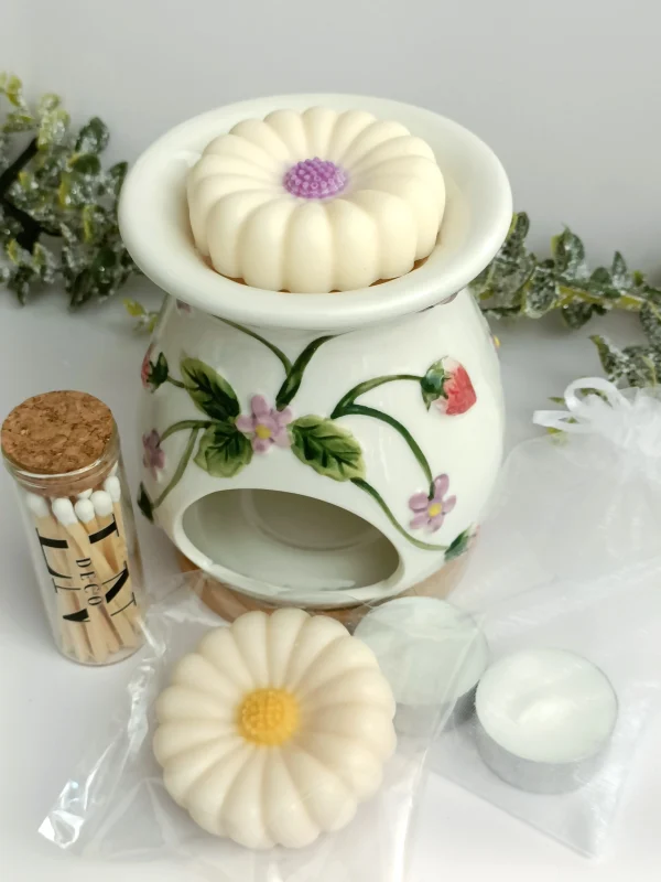 Estuche Encantado Fresas — Quemador de Fragancias y Fondants Margarita Mora-Arándano