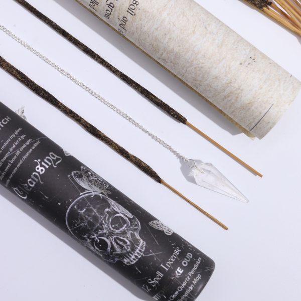 Set de Incienso de Hechizos de Brujas Antiguas con Péndulo de Cuarzo Roca