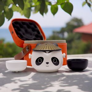 Set de Tetera “Panda” con Dos Tazas & Estuche de Viaje
