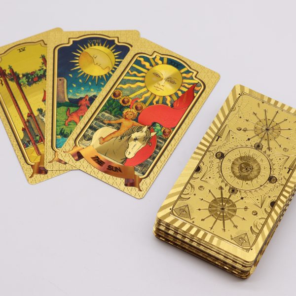 Tarot Dorado – Elegancia y Sabiduría en Cada Lectura
