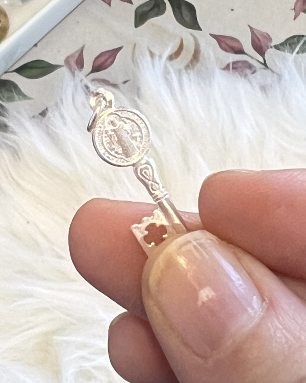 Colgante Plata de Ley - Llave Medalla Cruz de San Benito