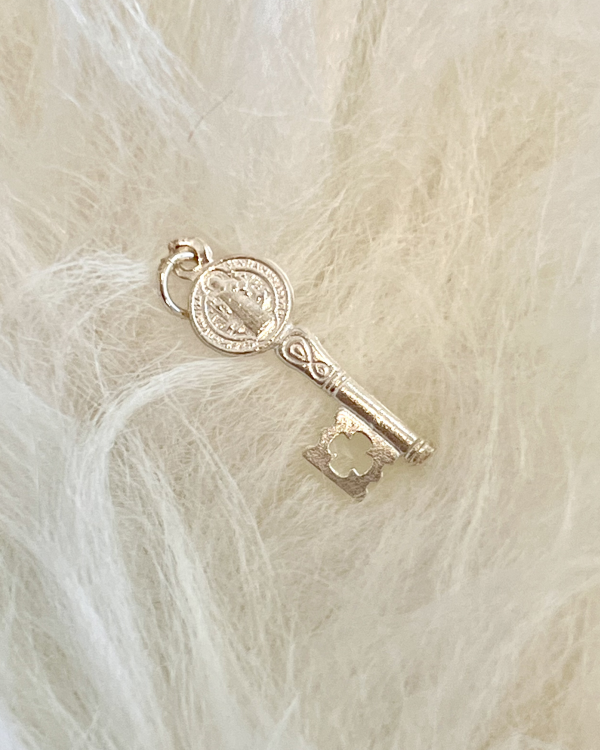 Colgante Plata de Ley - Llave Medalla Cruz de San Benito - Imagen 3