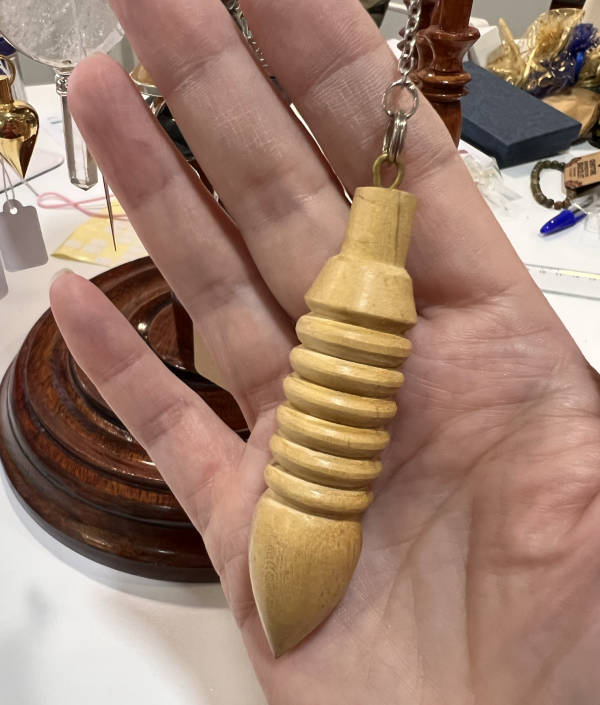 Péndulo madera clara
